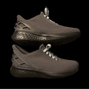 Kizik Athletic Sneakers